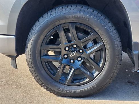 Used 2024 Chevrolet Silverado 1500 Custom w/ LPO, Dark Essentials Package AWD/4WD image 10