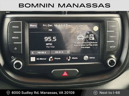 Used 2023 Kia Soul LX w/ LX Technology Package image 16