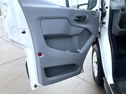 Used 2017 Ford Transit 250 148 Low Roof image 9