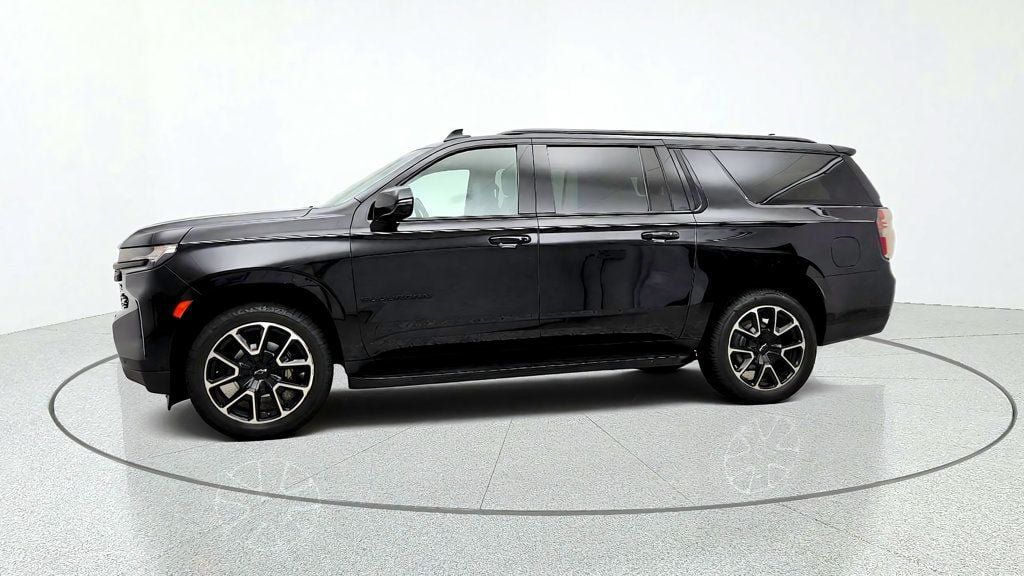 Used 2024 Chevrolet Suburban RST w/ Luxury Package AWD/4WD image 8