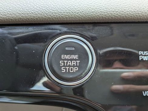 Used 2021 Kia Sportage EX image 26