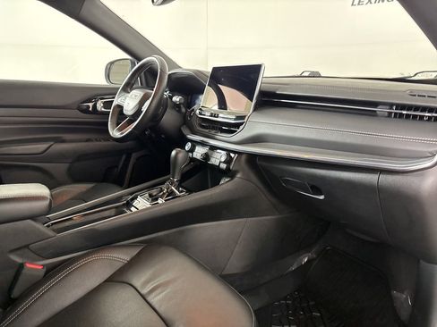 Used 2022 Jeep Compass High Altitude image 30