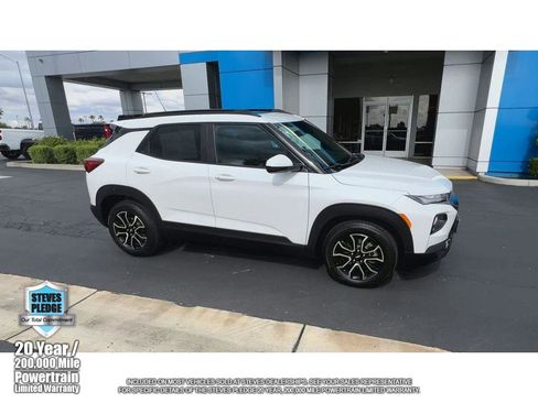 Certified 2023 Chevrolet TrailBlazer ACTIV w/ Sun and Liftgate Package FWD image 13