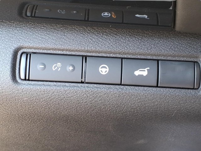 Certified 2025 Nissan Pathfinder SV FWD image 26