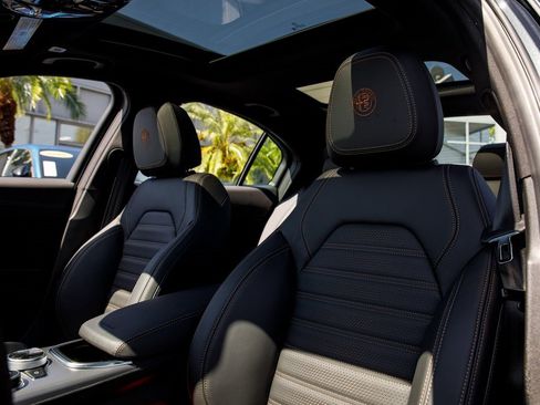 New 2025 Alfa Romeo Giulia w/ Driving Assist Package image 27