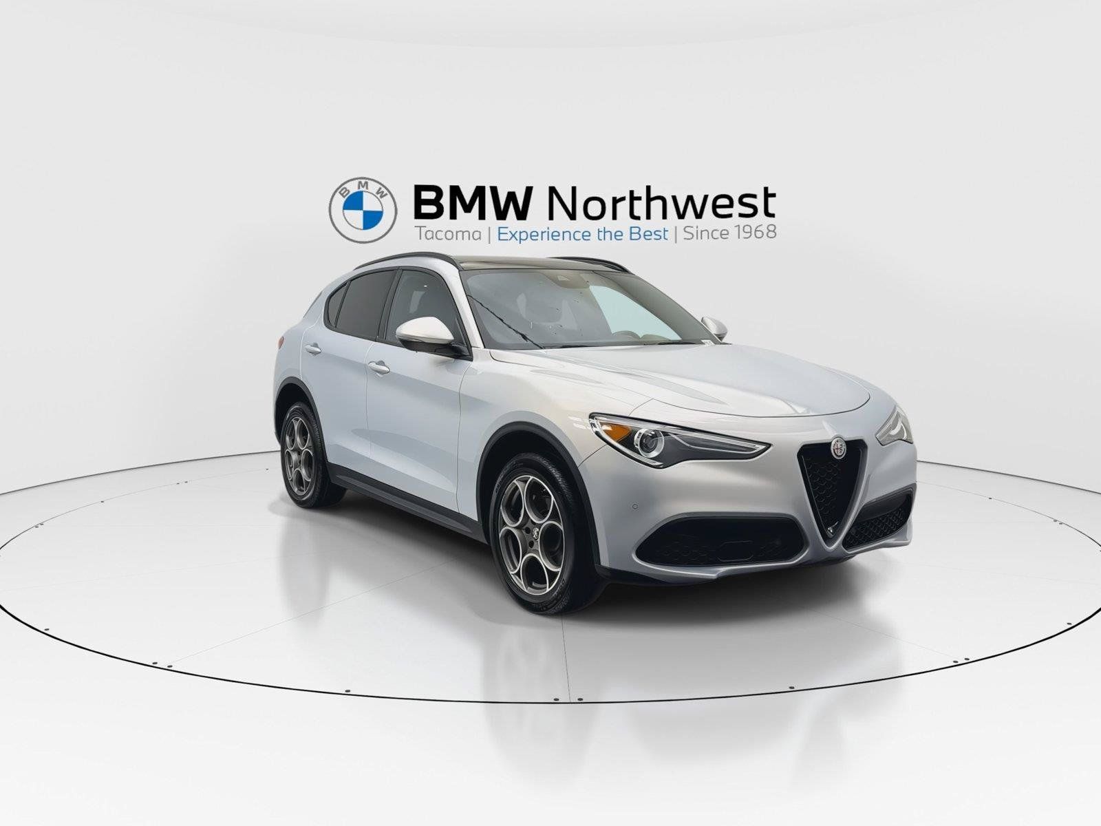 Used 2023 Alfa Romeo Stelvio Sprint AWD/4WD image 7