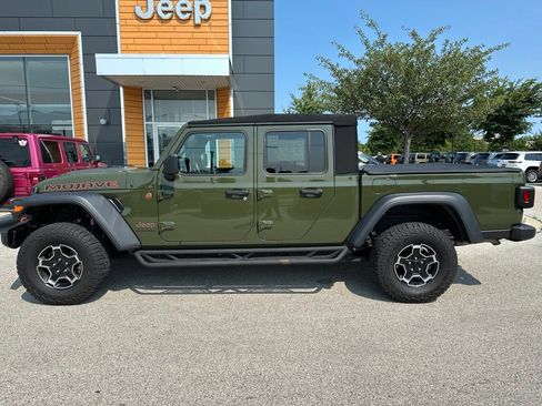 Used 2023 Jeep Gladiator Mojave w/ Trailer Tow Package AWD/4WD image 10