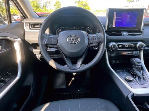 Used 2024 Toyota RAV4 XLE w/ Convenience Package AWD/4WD image 6