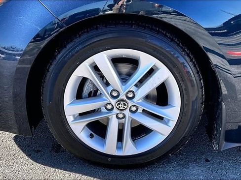 Used 2021 Toyota Corolla SE image 8