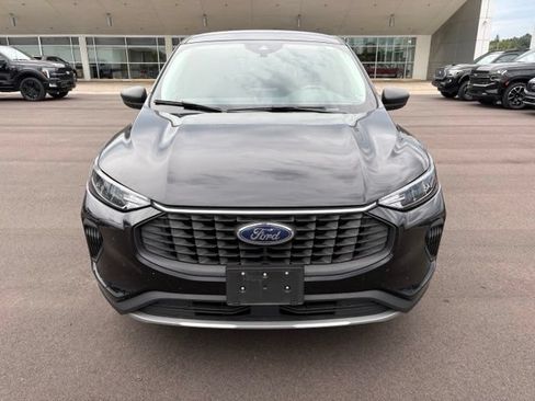 Used 2025 Ford Escape Active AWD/4WD image 8