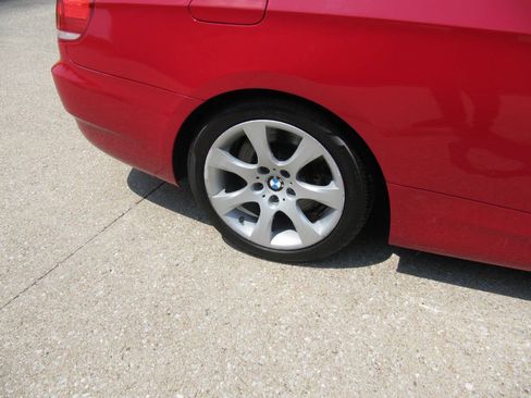 Used 2008 BMW 335i Convertible w/ Premium Pkg RWD image 12