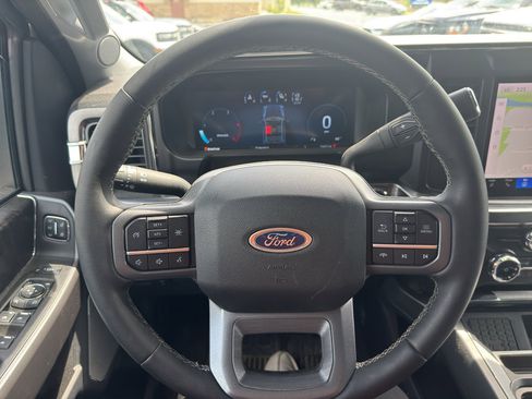 Used 2025 Ford F350 Lariat AWD/4WD image 16