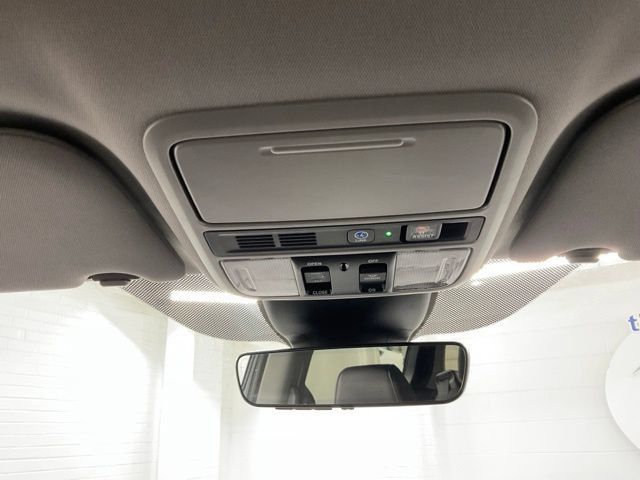 Certified 2024 Honda Odyssey Touring image 32