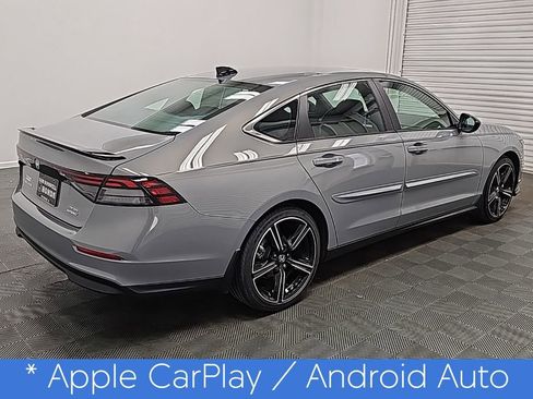 Used 2025 Honda Accord Sport image 9