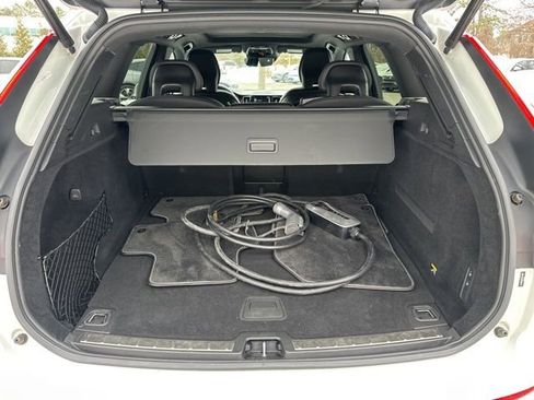 Used 2019 Volvo XC60 T8 R-Design w/ Advanced Package image 34