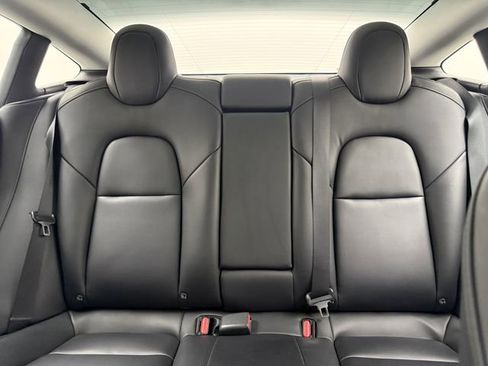 Used 2021 Tesla Model 3 Standard Range Plus image 27