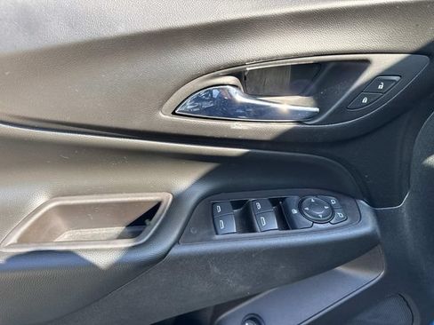 Used 2020 Chevrolet Equinox LT FWD image 25
