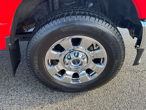 Used 2023 Ford F350 Lariat w/ Chrome Package image 47