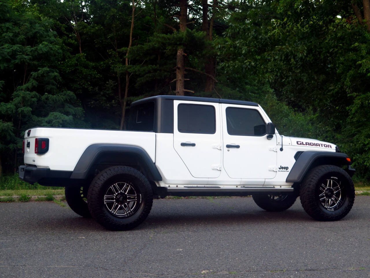 Used 2020 Jeep Gladiator Sport w/ Quick Order Package 24S AWD/4WD image 3