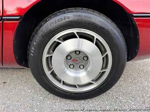 Used 1987 Chevrolet Corvette Convertible RWD image 25
