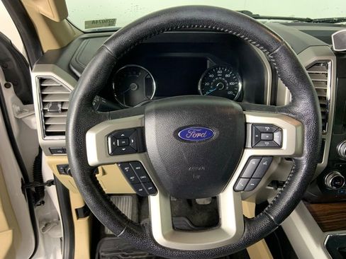 Used 2015 Ford F150 Lariat w/ Equipment Group 502A Luxury AWD/4WD image 11