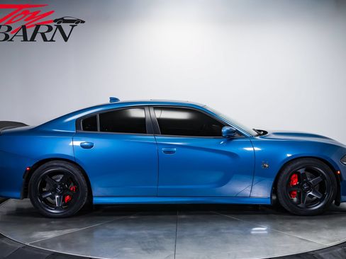 Used 2022 Dodge Charger Scat Pack RWD image 6