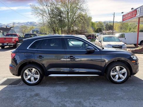 Used 2018 Audi Q5 2.0T Premium Plus w/ Premium Plus Package image 3