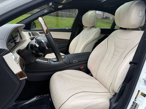 Used 2015 Mercedes-Benz S 550 Sedan image 10
