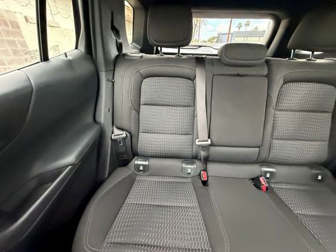 Used 2025 Chevrolet Equinox LT image 38