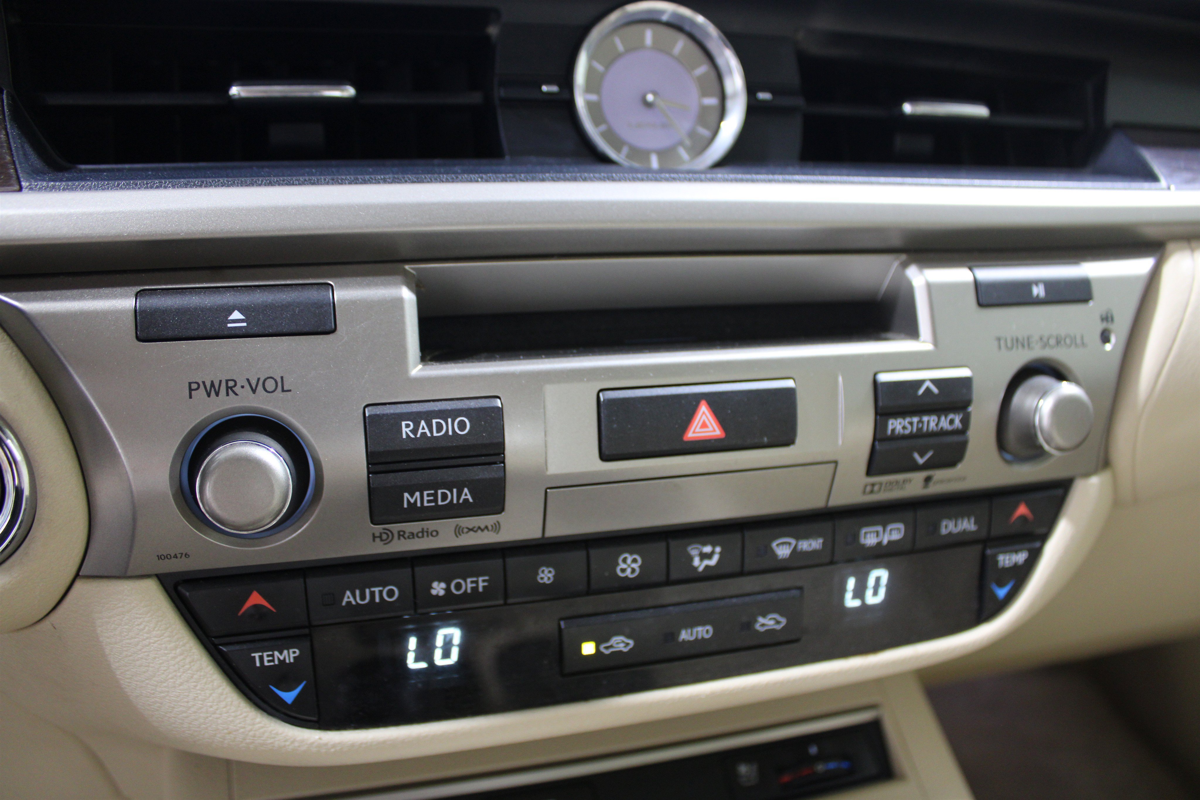 Used 2015 Lexus ES 350 w/ Luxury Package FWD image 25