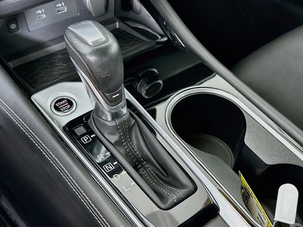 Certified 2024 Nissan Altima 2.5 SV w/ SV Premium Package FWD image 24