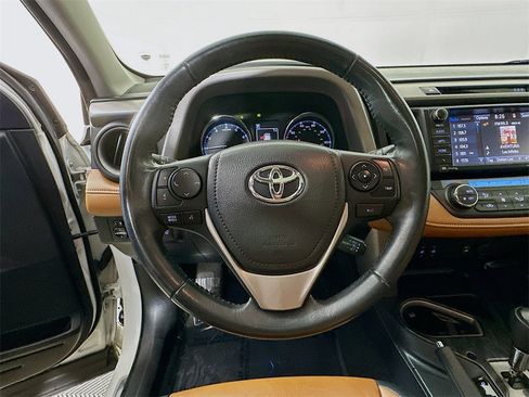 Used 2017 Toyota RAV4 Platinum image 13