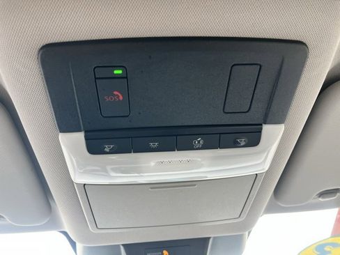 Certified 2023 Nissan Rogue SV image 34