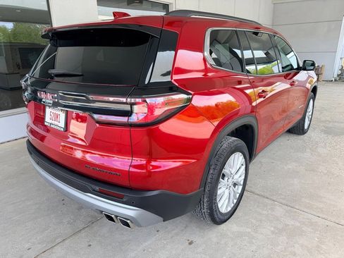 Used 2025 GMC Acadia Elevation w/ Elevation Premium Package FWD image 7