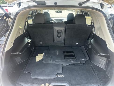 Used 2017 Nissan Rogue SV AWD/4WD image 30