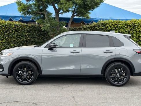 Certified 2025 Honda HR-V Sport image 8