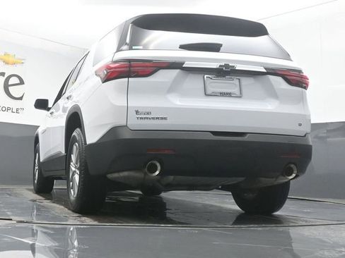 Used 2023 Chevrolet Traverse LT image 54