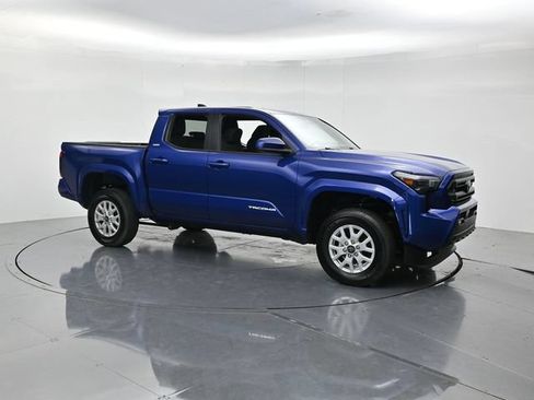 Used 2025 Toyota Tacoma SR5 RWD image 3