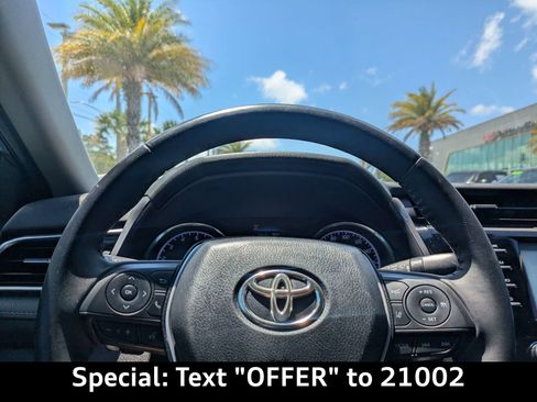 Used 2018 Toyota Camry SE FWD image 26