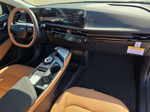 New 2026 Kia EV6 Wind RWD image 12