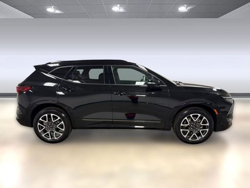 Used 2025 Chevrolet Blazer RS FWD image 7