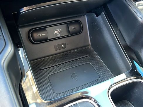 Used 2022 Kia Telluride S image 16