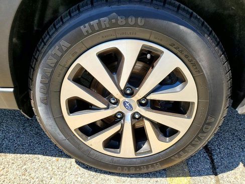 Used 2021 Subaru Outback Premium AWD/4WD image 18