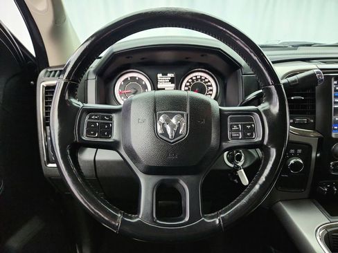Used 2018 RAM 2500 Big Horn w/ Sport Appearance Group AWD/4WD image 13