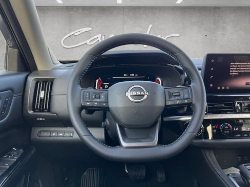 New 2026 Nissan Pathfinder Platinum FWD image 22