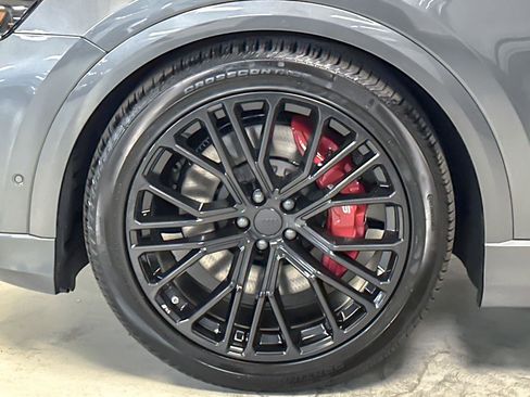 New 2026 Audi SQ8 Prestige image 25