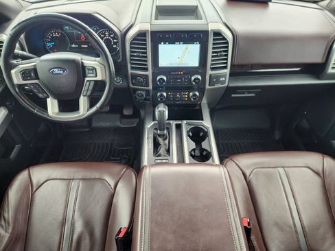 Used 2017 Ford F150 Platinum w/ Equipment Group 701A Luxury AWD/4WD image 26