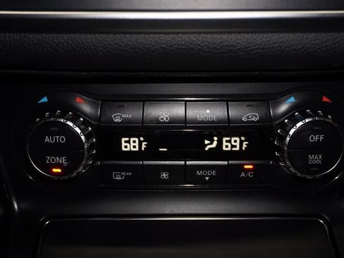 Used 2018 Mercedes-Benz GLA 250 image 20