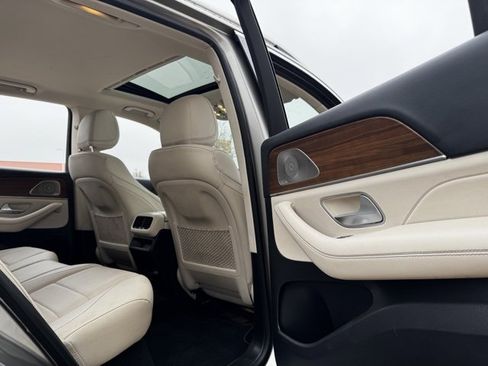 Used 2021 Mercedes-Benz GLE 350 w/ Premium Package image 31