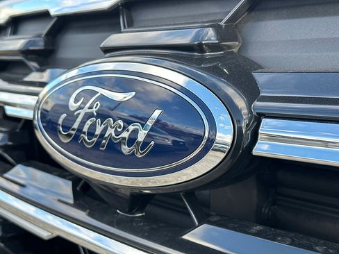 New 2026 Ford Explorer Active w/ Active Comfort Package image 14